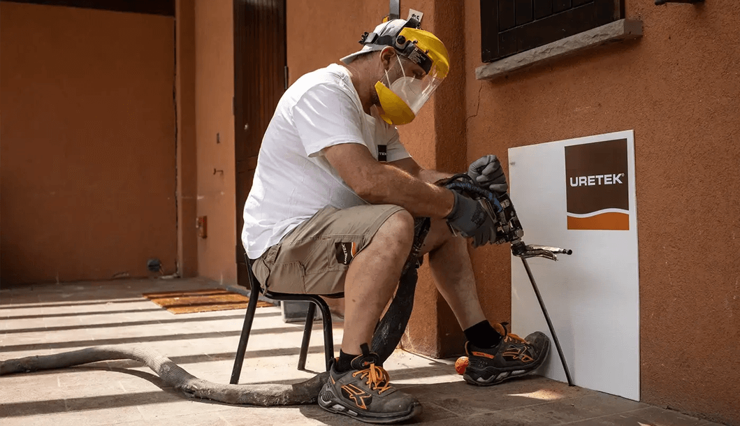 Inyección de resina expansiva Uretek Geoplus®